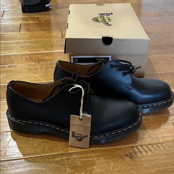 Dr. Martens Black Leather Size 11